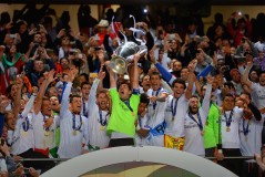 德甲风云再起：拜仁意外失利，多特丢分，法兰克福强势崛起积分榜竞争加剧