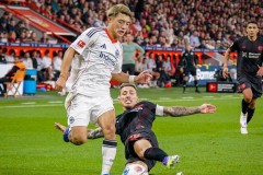 金球奖评选标准争议：足球评选公正性与欧洲联赛球员优势